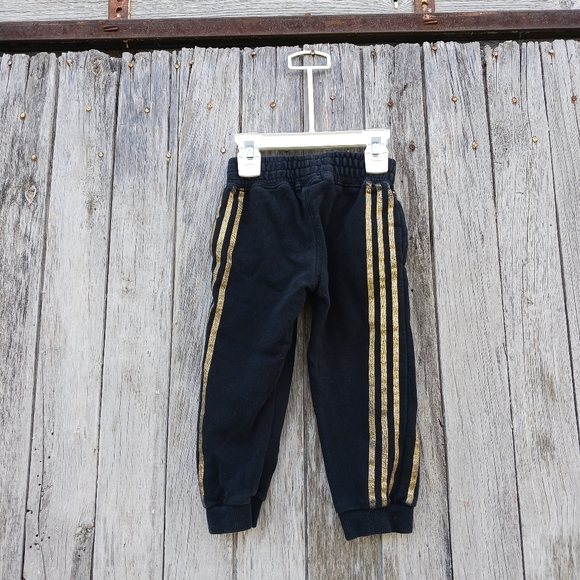 True Religion Black Joggers 2T Pockets Toddlers Logo Pull On Gold Stripe - Picture 2 of 5